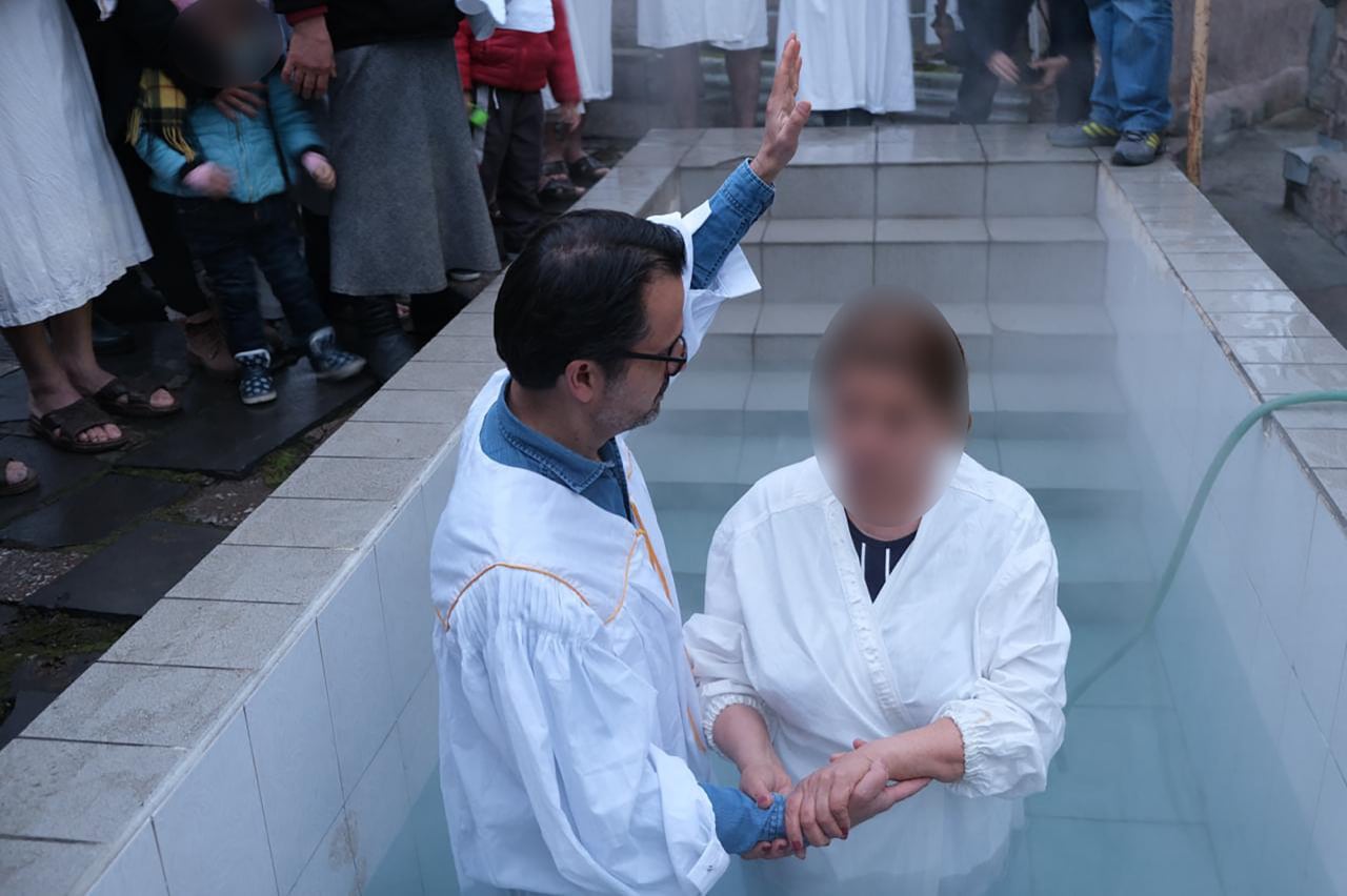 baptisms-adventlighthouse-ministries-pastor-shahbaz